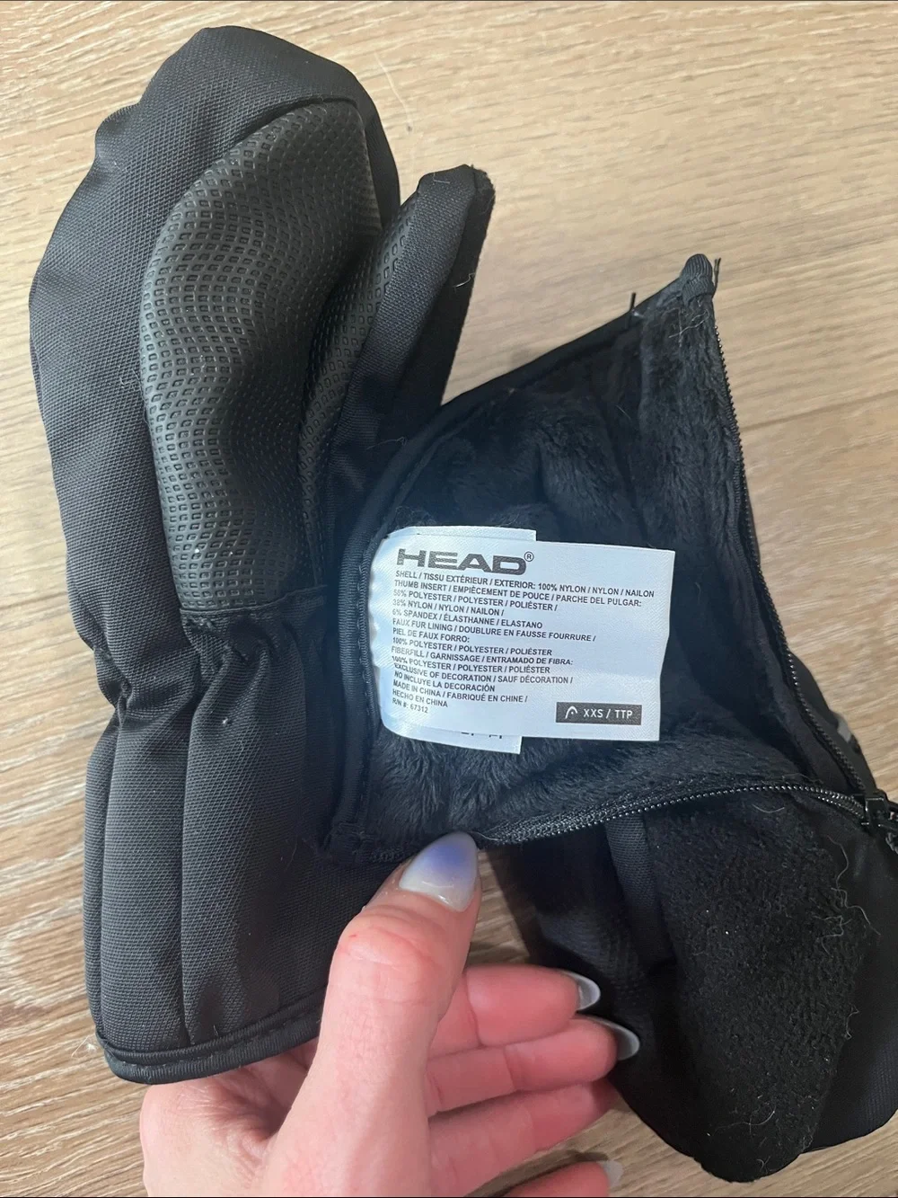 Head Black Mittens very warm, waterproof infant xxs 0 to 12 months